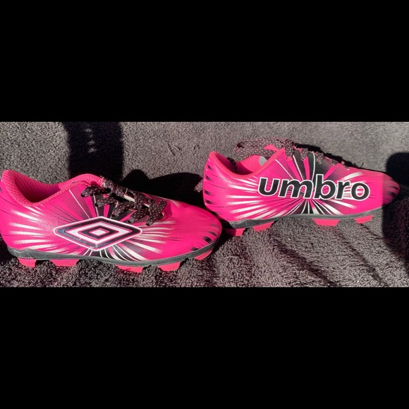 Umbro Other - Hot Pink Girls SoftBall Cleats size 8C